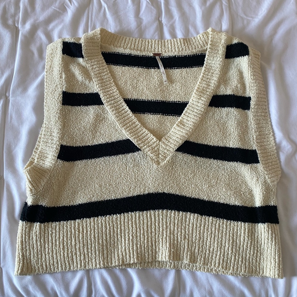 Free People Cream and Black V-Neck Sweater